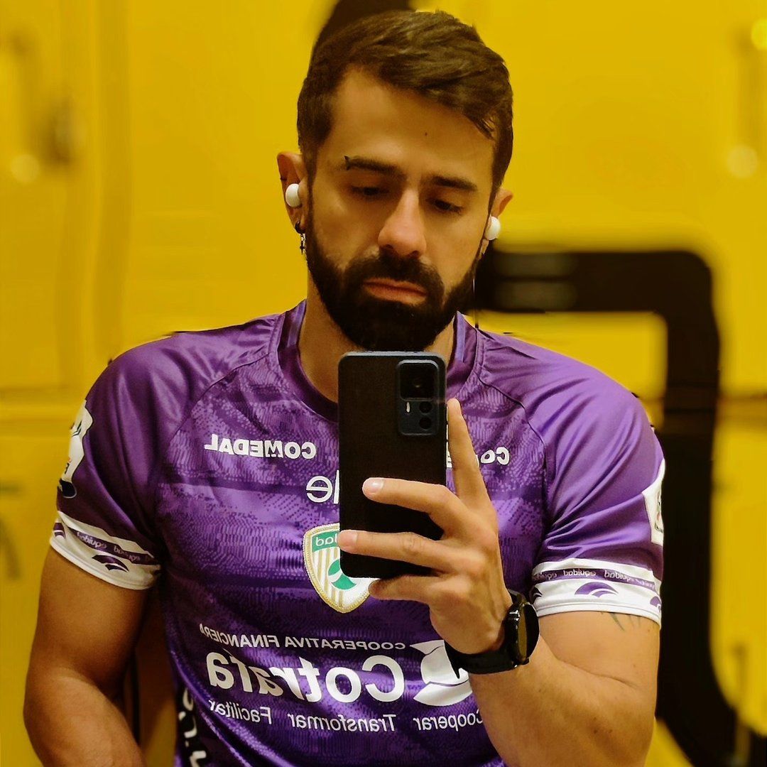 <strong>— </strong><em><strong>Carlos M.</strong></em>