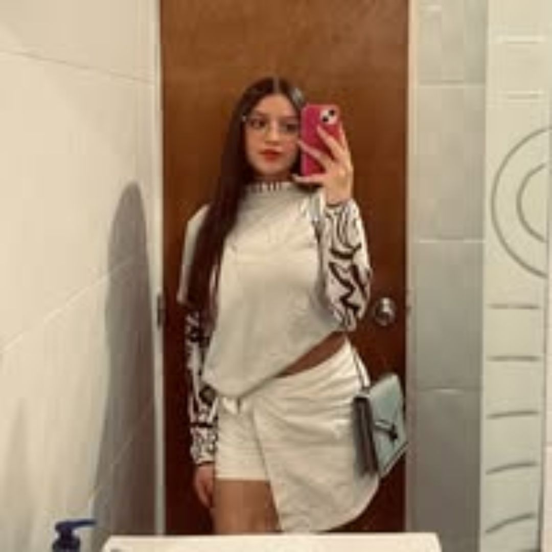 <strong>Camila Rojas</strong>